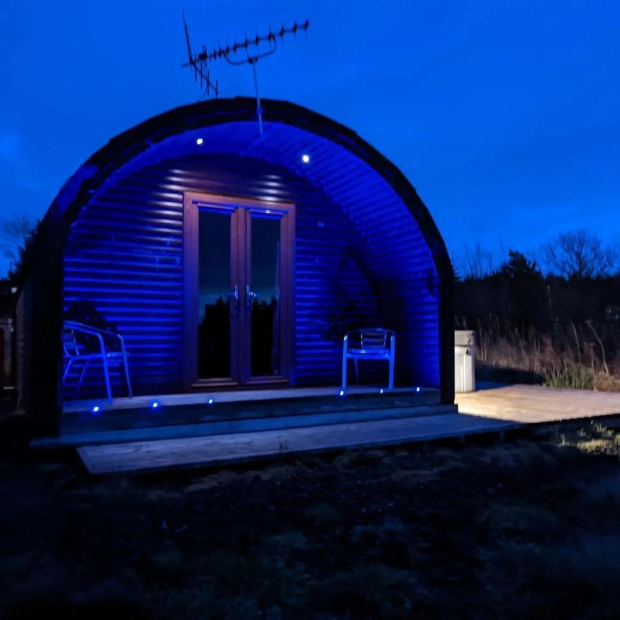 Kelty Pond View Pod 3 With Private Hot Tub -Fife - Loch Leven - Lomond Hillsヴィラ エクステリア 写真